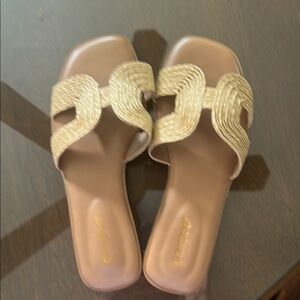 BAMBOO Cream Sandals with Wide Strap and Flat Sole